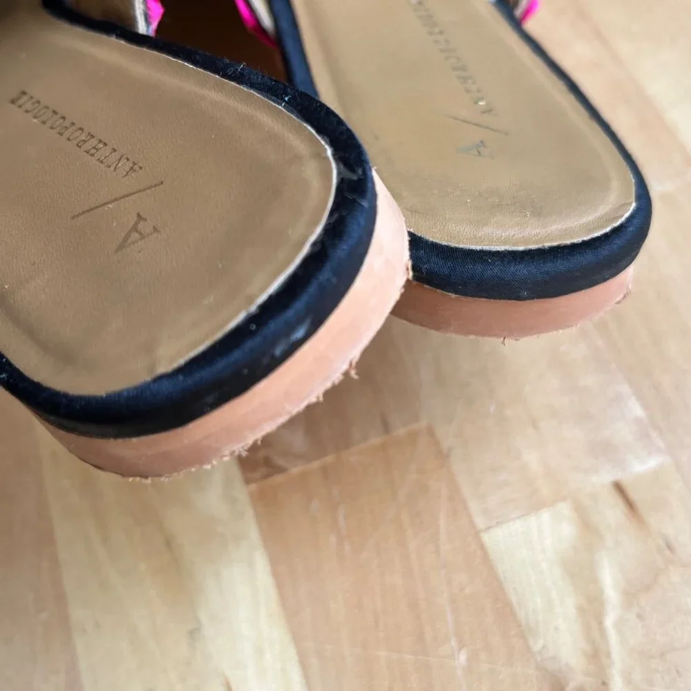 SIZE 38 7.5 8 Anthropologie Paz Boho Embroidered Woven Ribbon Black Mules Slides - Picture 5 of 11